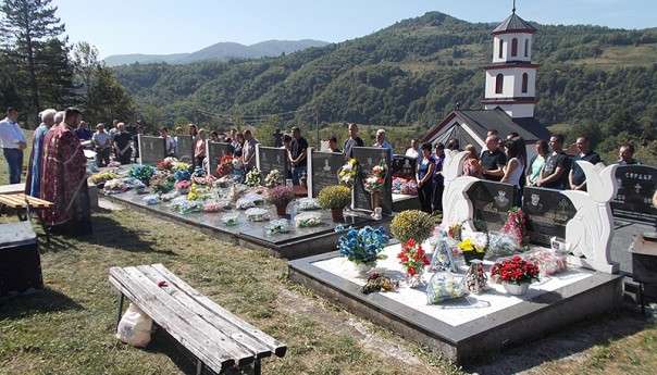 Служен парастос за 16 убијених Срба из Сердара