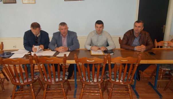 Поптипсани уговори о градњи 21 куће за повратнике Хрвате у Котор Варошу