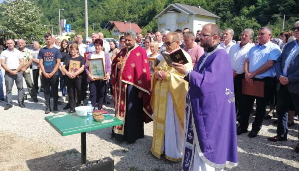 У Ободнику освештан споменик српским борцима