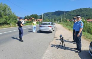 У току кампања "Лако је брзину смањити"