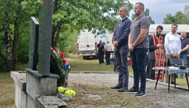 Служен парастос за жртве усташких злочина на Рашће брду