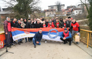 Сњежaн Микановић побједник пливања за богојављенски Часни крст