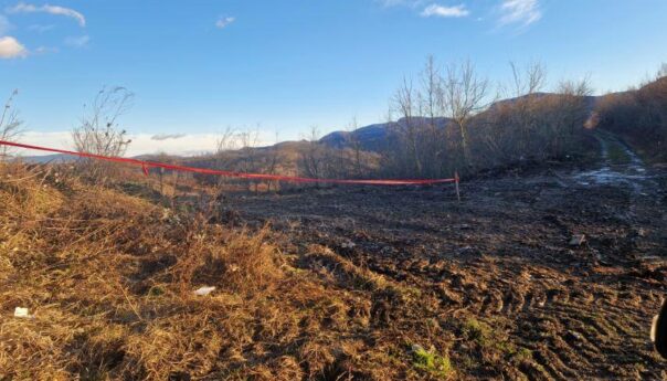 Уклоњена дивља депонија на путу према Билицама