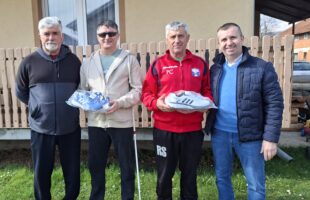 Фудбалски ветерани уручили спортску опрему Стојадиновићу