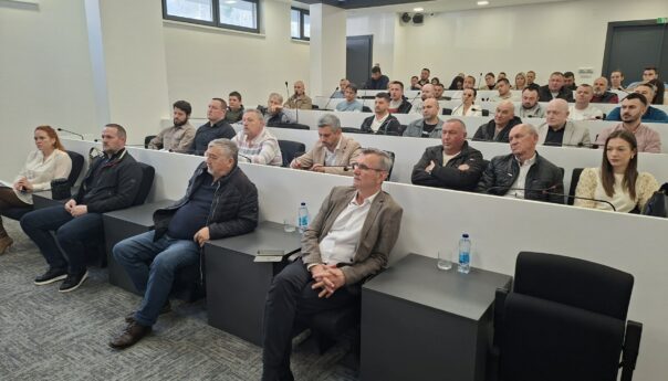 Агенција за локлани економски развој на располагању привредницима за пријаве