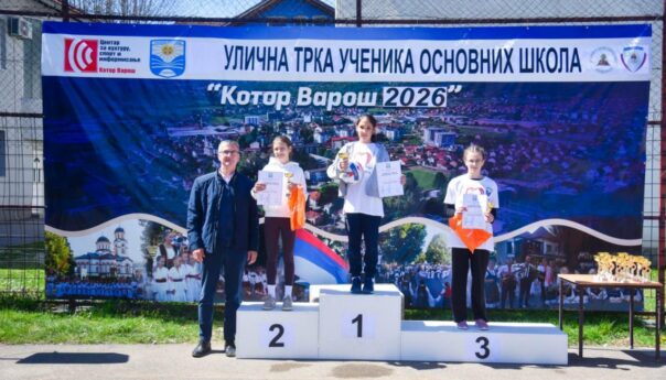 У Уличној трци учествовало 200 дјечака и дјевојчица